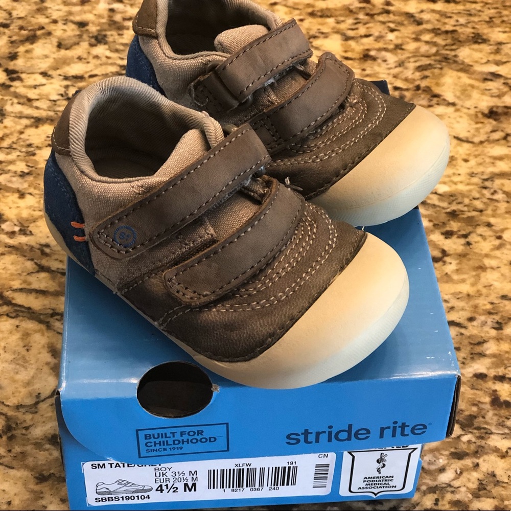 Stride Rite soft motion tate sneaker toddler 4.5M